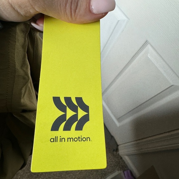 ALL IN MOTION NWT Woman’s Olive Green Drawstring Shorts Size 4XL Athletic - Picture 7 of 7